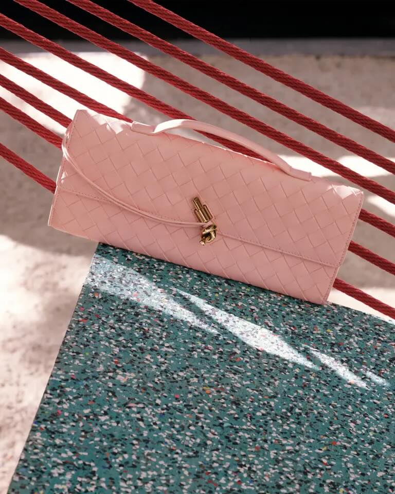 حقائب مسائية صغيرة