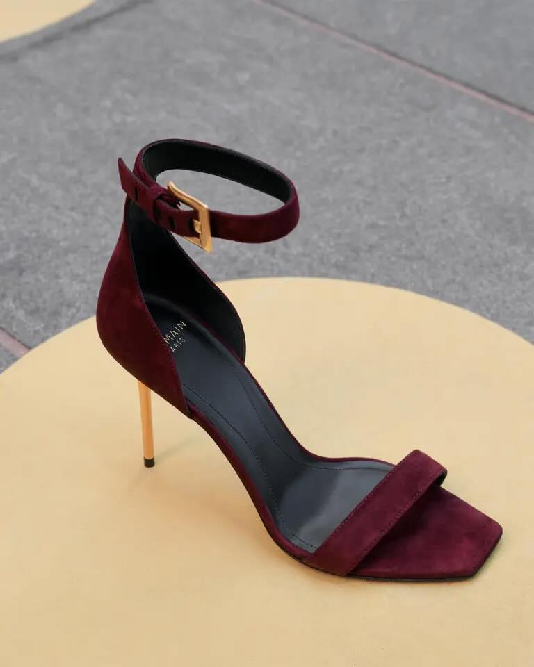 احذية بكعب عالي