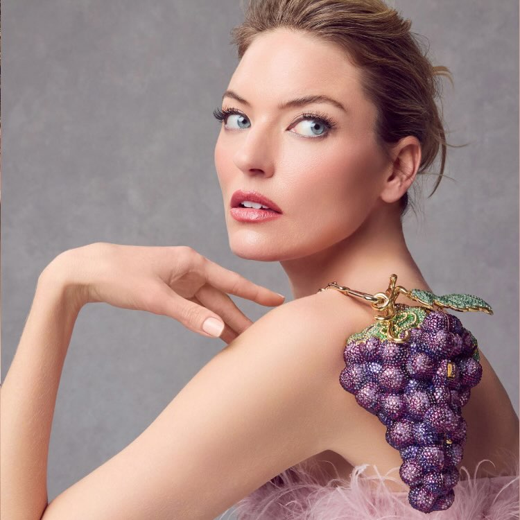 Judith Leiber 日本公式サイト | ウィメンズデザイナーズバッグ