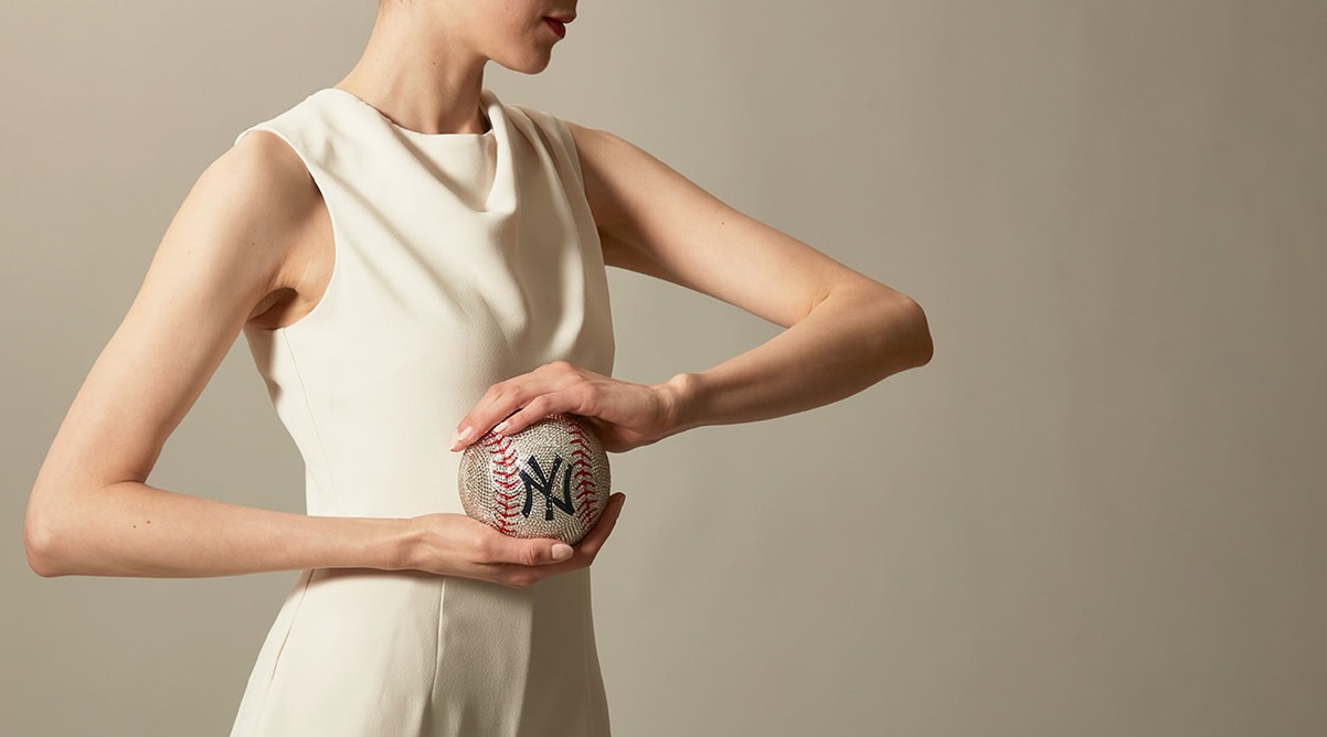 Judith Leiber 日本公式サイト | ウィメンズデザイナーズバッグ
