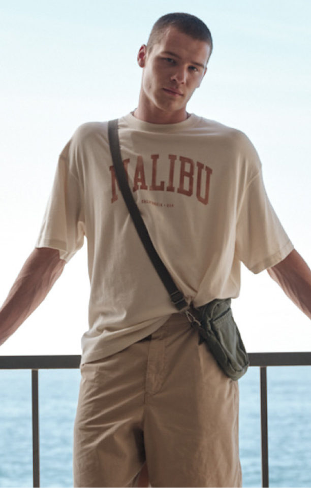 関税込★VIP価格【AMIRI】イーグル オーバーサイズ Tシャツ Amiri - 馬鷲オーバーサイズTシャツ をオンライン購入 | Saks